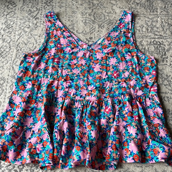 NWOT Loft floral V Neck Tank - Picture 1 of 7